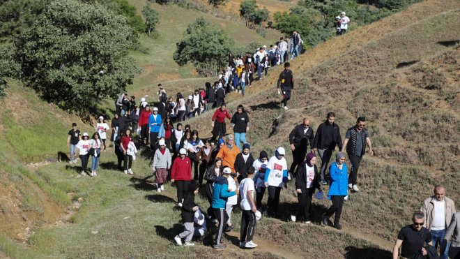 Bingöl'de doğa yürüyüşü düzenlendi