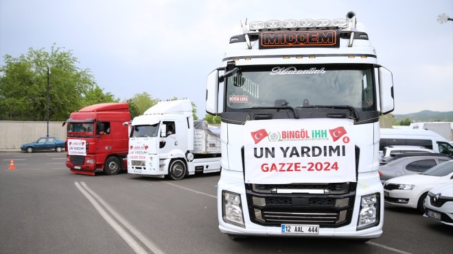Bingöl'den Gazze'ye 4 tır ile un gönderildi