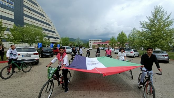 Bingöl'de üniversite öğrencileri Gazze'ye destek için pedal çevirdi