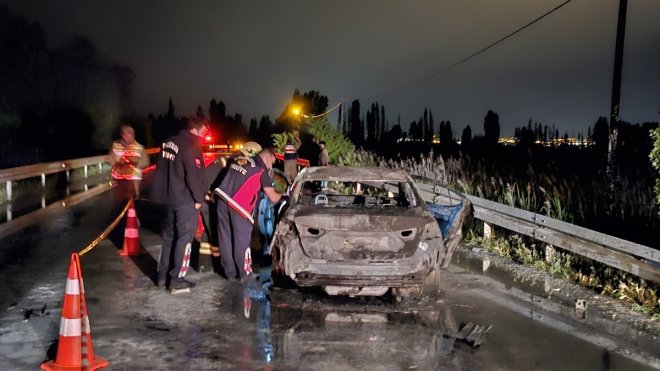Erzincan'da kaza sonrası alev alarak yanan araçtaki 1 kişi öldü