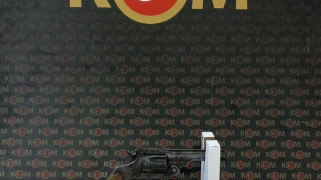 Erzurum'da ikametinde silah bulunan zanlı tutuklandı