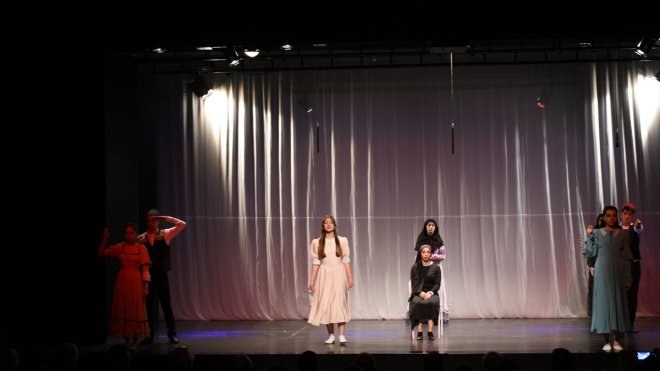 Erzurum'da öğrenciler tiyatro oyununda Milli Mücadele kahramanlarını canlandırdı