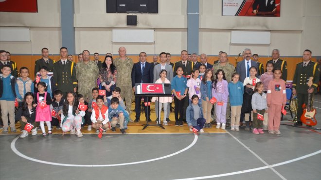 HAKKARİ - Askeri bando takımı Yüksekova