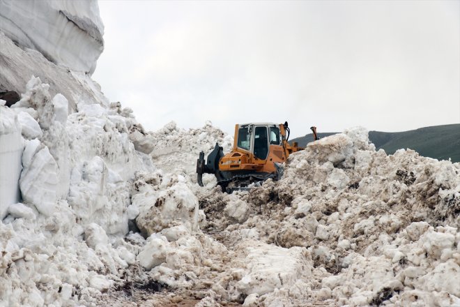 köylerine sonra dönüyorlar Kardan kapalı yolların aylar açılmasıyla 1