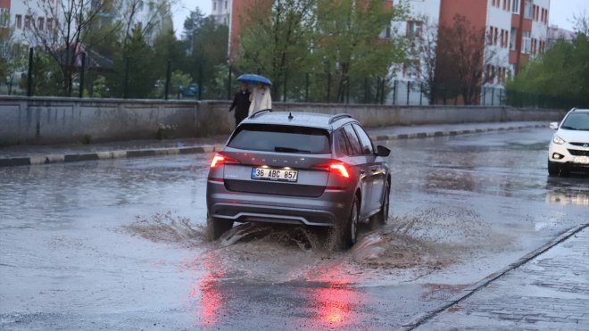 KARS - Sağanak etkili oldu1