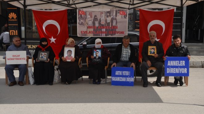 MUŞ - Muşlu aileler, DEM Parti önündeki evlat nöbetini sürdürdü1