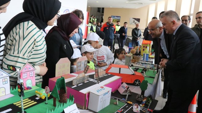 Şanlıurfa ve Malatya'da çocuklara trafik eğitimi verildi