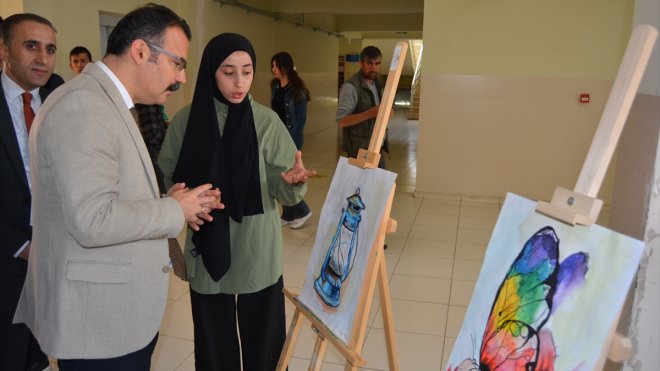Şemdinli'de bahar şenliği etkinlikleri yapıldı