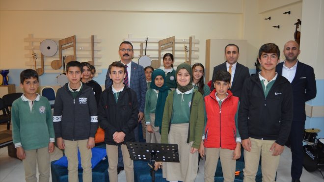 Şemdinli'de müzik atölyesi açıldı