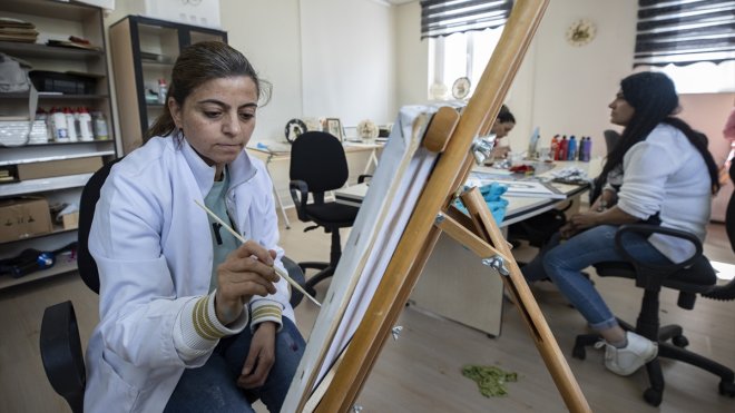 Tunceli'de kadınlar aile destek merkezi sayesinde meslek öğreniyor