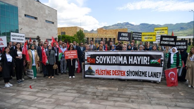 Tunceli'de üniversite öğrencileri Filistin'e destek yürüyüşü düzenledi