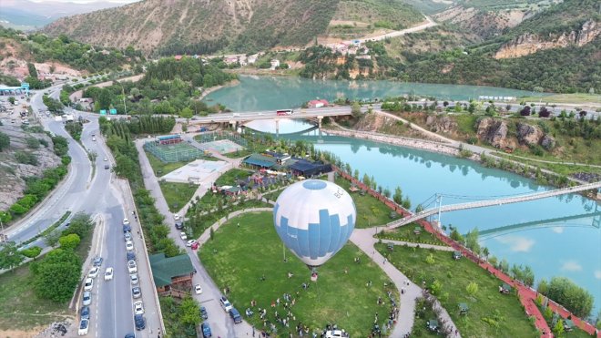 Tunceli’de çocuklar kentin güzelliklerini sıcak hava balonundan izledi1