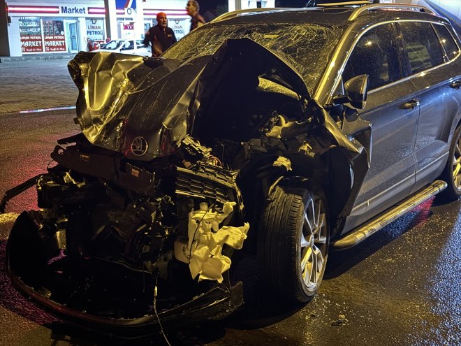 çarpıştı kişi traktör AĞRI ile yaralandı Otomobil 7 - 2