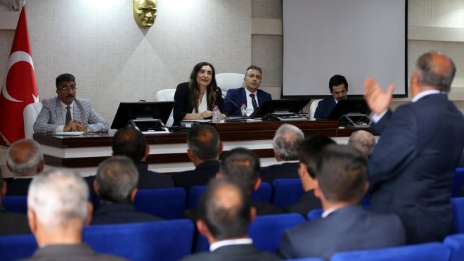 Ardahan Valisi Hayrettin Çiçek, Alevi-Bektaşi dedeleriyle buluştu:1