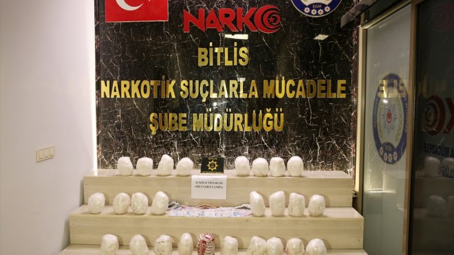 Bitlis'te 26 kilo 150 gram sentetik uyuşturucu ele geçirildi