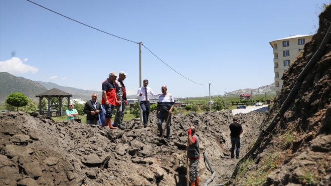 Bitlis Belediye Başkanı Tanğlay, çalışmaları inceledi