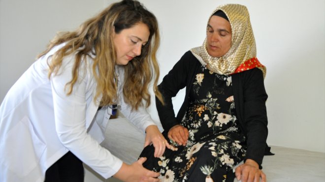 Çankırılı doktor, Çukurca'da hastalarının sağlığına kavuşması için çaba gösteriyor