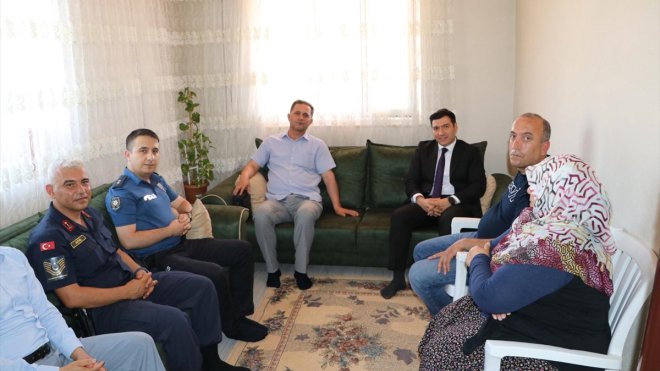 Elazığ'da şehit aileleri ve gazilere bayram ziyareti