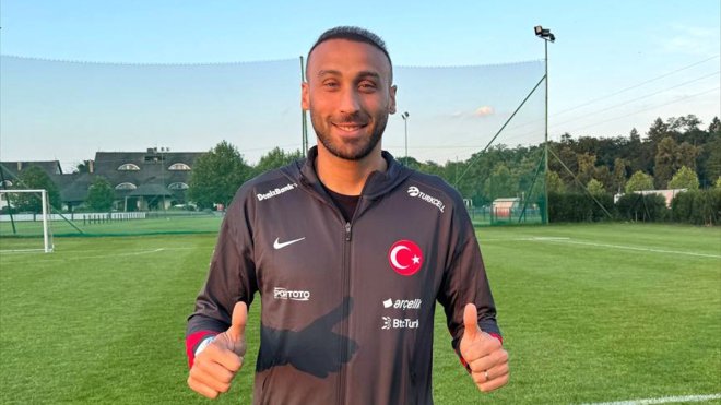 Milli futbolcu Cenk Tosun