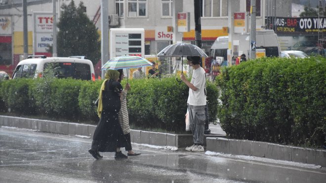 VAN - Sağanak etkili oldu1