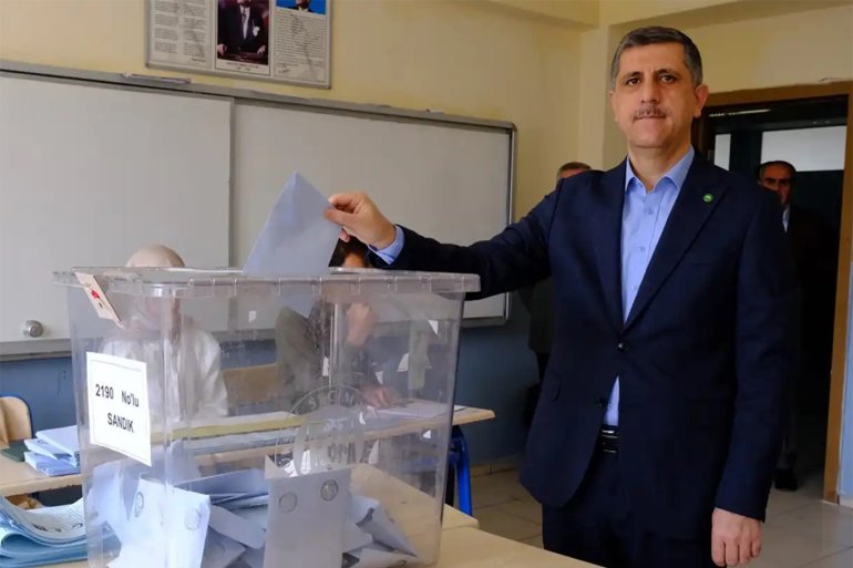 Ağrılılar HÜDA PAR Yönetiminde2