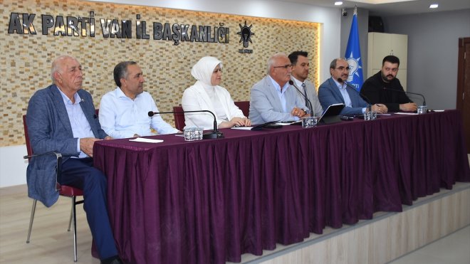 AK Parti Genel Başkan Yardımcısı Yılmaz, Van'da konuştu: