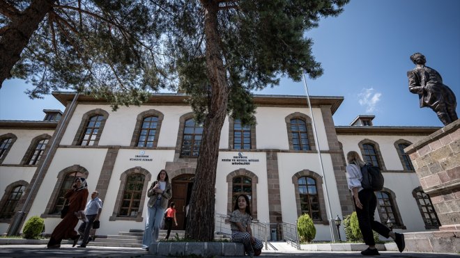 Erzurum Kongre binası 105 yıldır Milli Mücadele döneminin izlerini yansıtıyor1