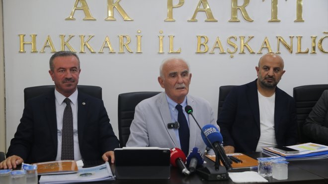 AK Parti Genel Başkan Yardımcısı Yılmaz, Hakkari'de konuştu: