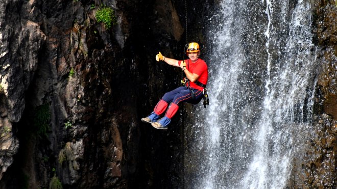 KARS - Sarıkamış Keklik Vadisi dağcıların yeni rotası oldu1