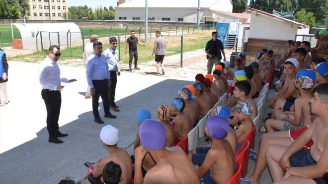 Muş'ta 17 bin çocuğa yüzme eğitimi verilecek