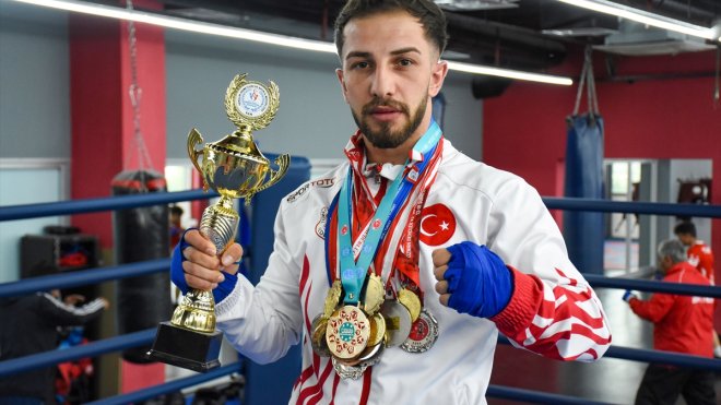 Milli kick boksçu Oğraş'ın yeni hedefi Dünya şampiyonluğu