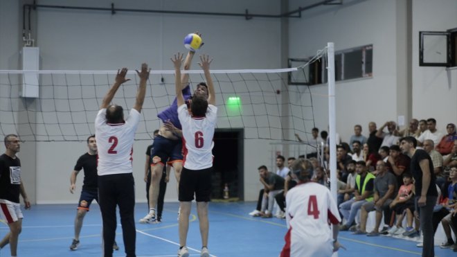 Ağın'da voleybol turnuvası sona erdi