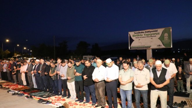 Erzincan'ın manevi şahsiyeti Terzibaba yad edildi