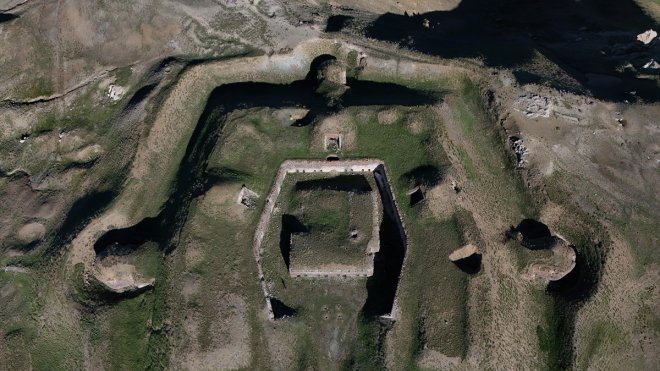 Erzurum'da asırlık "Küçük Palandöken Tabyası" ihtişamını koruyor