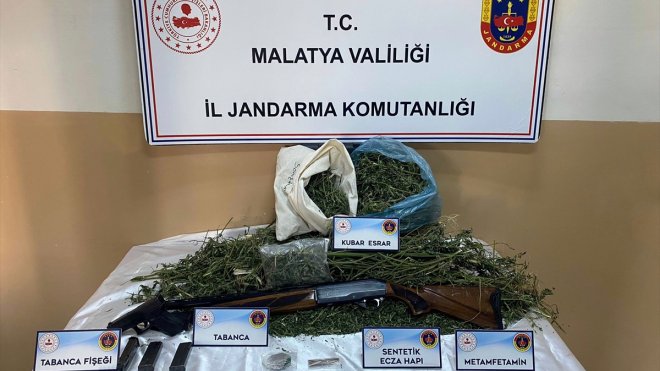 MALATYA - Uyuşturucu operasyonunda 2 kişi yakalandı1