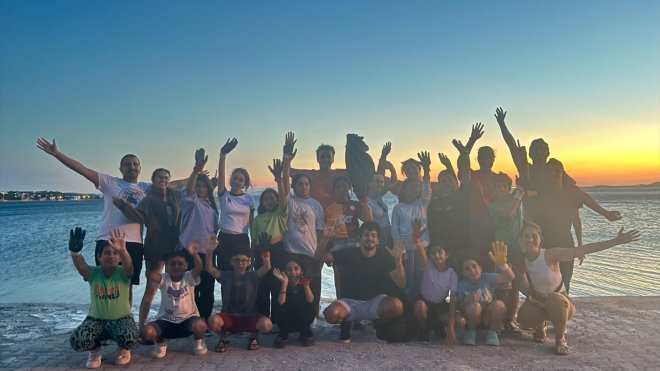 AstraZeneca Türkiye'den TOÇEV'in gençlere yönelik yaz kamplarına destek