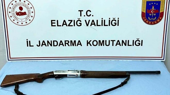 Elazığ'da asayiş uygulamasında 2 ruhsatsız silah ele geçirildi