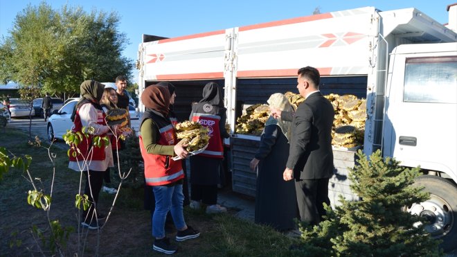 Erzurum'da şehit aileleri, devlet korumasındaki çocuklarla buluştu