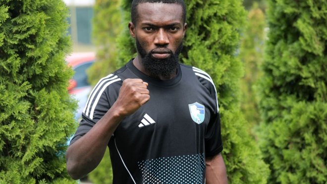 Erzurumspor FK, Nijeryalı futbolcu Azubuike