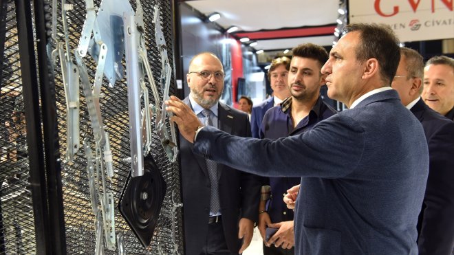 Mobilya yan sanayi ve aksesuarları fuarı Intermob, ziyaretçilere açıldı