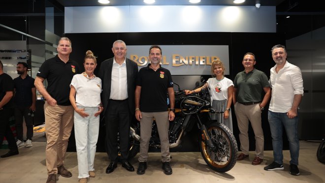 Royal Enfield Moto Himalaya Mustang ile sürücüleri yolculuğa çıkaracak1