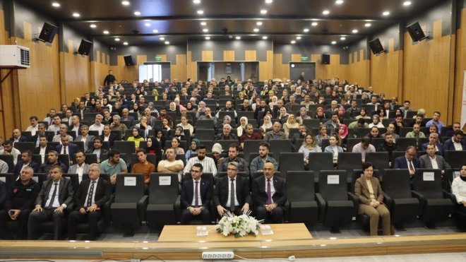 Bingöl'de kamu çalışanlarına görgü ve protokol kuralları eğitimi verildi