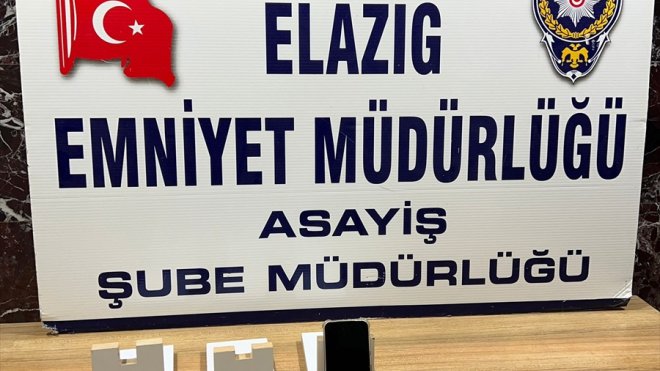 Elazığ'da gasp ve yağma iddiasıyla 4 zanlı tutuklandı