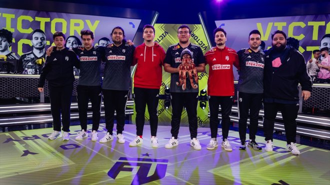 Red Bull Home Ground Türkiye Finali'ni FUT Esports takımı kazandı