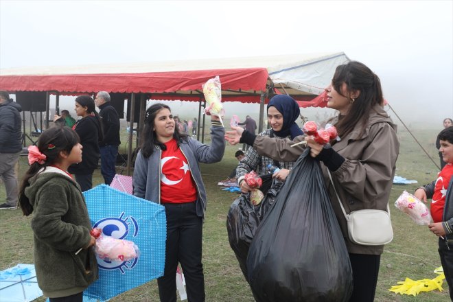 çocuğun Küçük Dağı