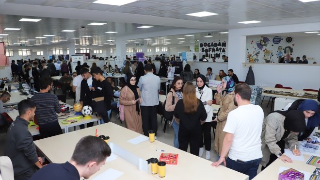 Üniversite öğrencileri oryantasyon programıyla akademik yıla "merhaba" dedi