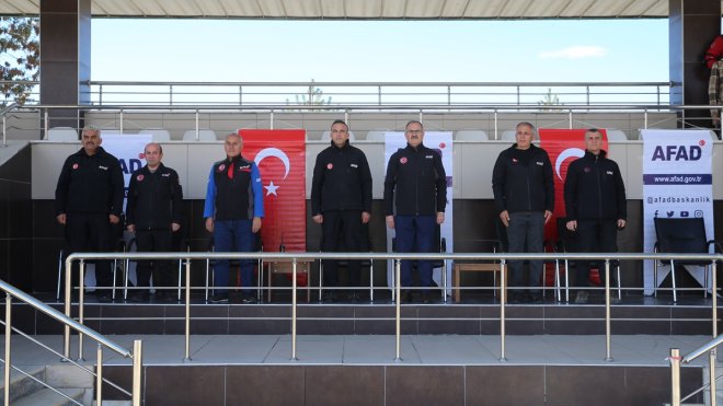 Van depreminin 13. yılında arama kurtarma tatbikatı yapıldı