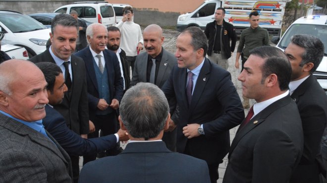 Yeniden Refah Partisi Genel Başkanı Erbakan, Aydınlar Belediyesini ziyaret etti