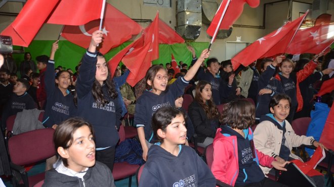 Askeri bando takımı Yüksekova