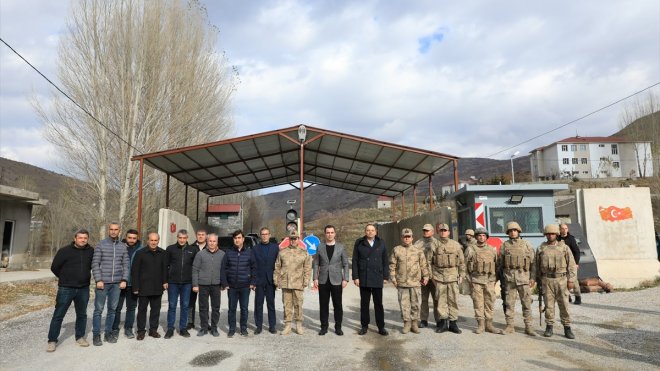 Bitlis Valisi Karakaya Mesirtepe Üs Bölgesi